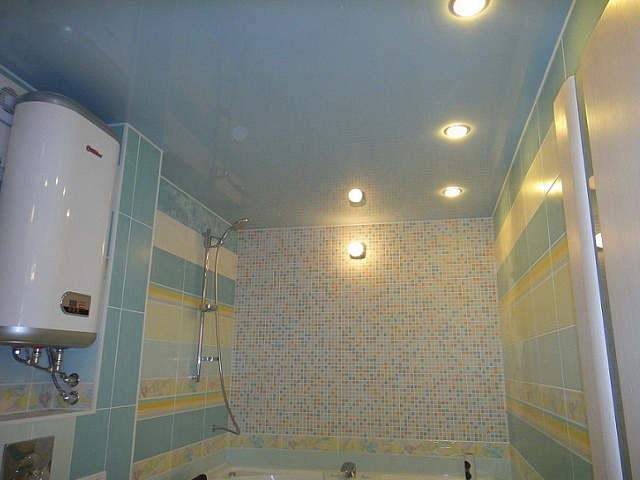 Натяжной потолок в ванной в Перми Ленинского района